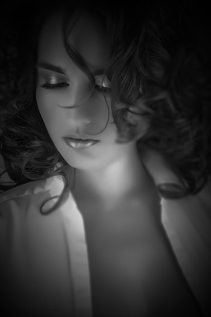 9tr7ghtxy06.jpg