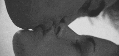 z7sl7b3nwnz.gif