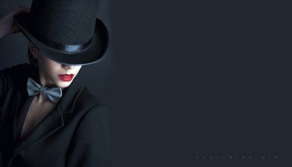  photo DesigningGirl-Button_zpscswkazxq.jpg